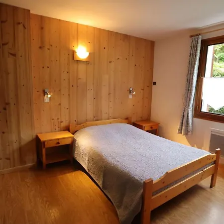 Lumineux 75m² Pour 4, Coeur Areches, Terrasse, 2 Chambres, Parking Prive, Proche - Fr-1-342-236 *